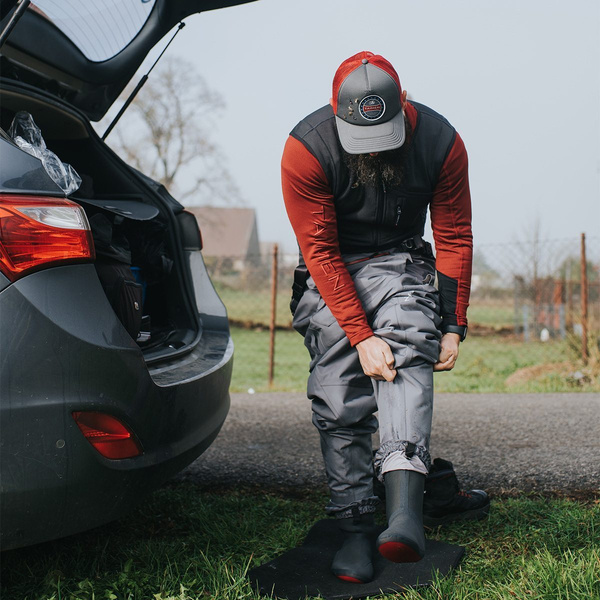 Vadeador Taimen Kotuy