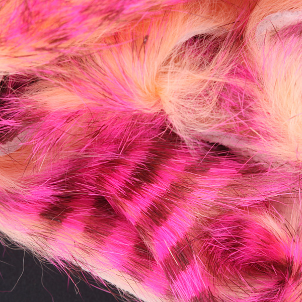 Hareline Tiras anchas de piel de conejo con pelo Magnum Tiger Barred