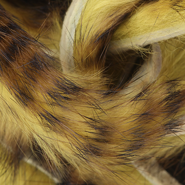 Hareline Tiras anchas de piel de conejo con pelo Magnum Tiger Barred