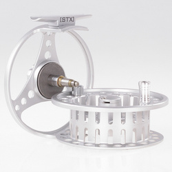 Carrete de mosca Taimen [STX]