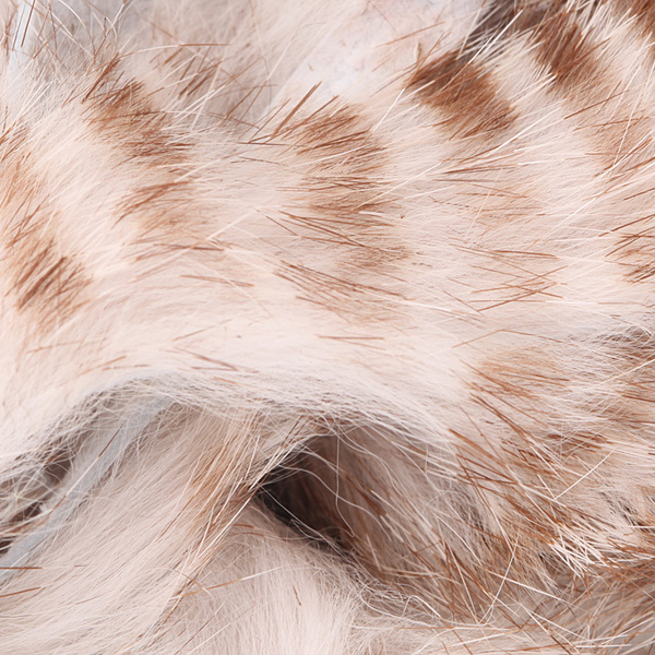 Hareline tiras zonker anchas de conejo Barred Magnum