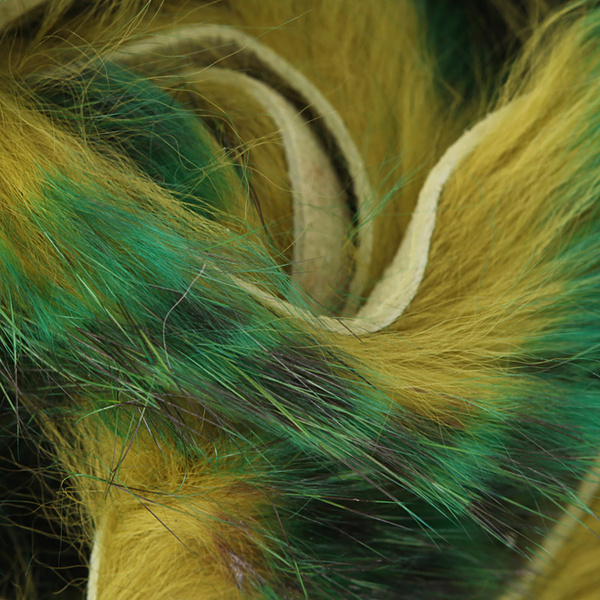 Hareline Tiras anchas de piel de conejo con pelo Magnum Tiger Barred